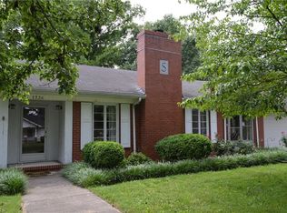 1736 Pittman St, Mount Airy, NC 27030