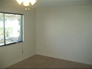 4th image of 1332 E Vista Ave