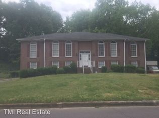 1013 Parkwood Cir, Birmingham, AL 35215