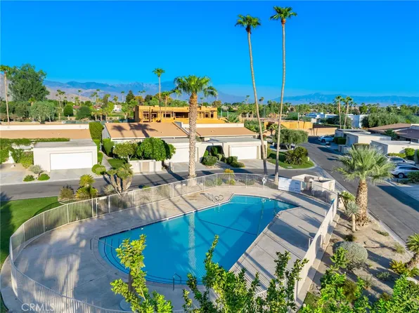 80071 Palm Circle Dr, La Quinta, CA 92253