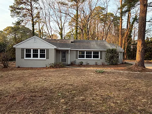 536 Cavalier Dr Photo 1