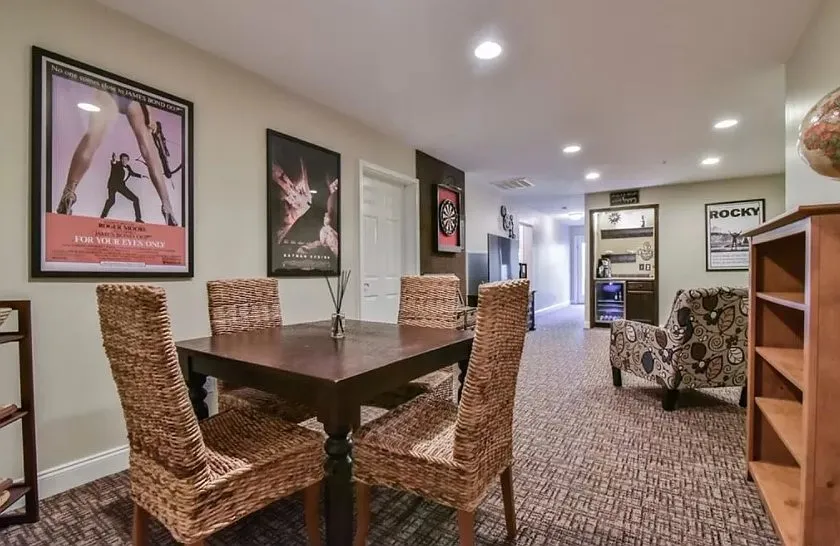 3 bed, 2.5 bath, 2088 sqft, $2,250 — Photo 4
