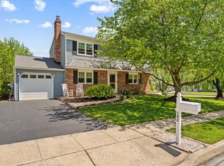 182 Wagon Wheel Rd W, Norristown, PA 19403