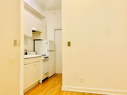 Rented by Corcoran | media 22