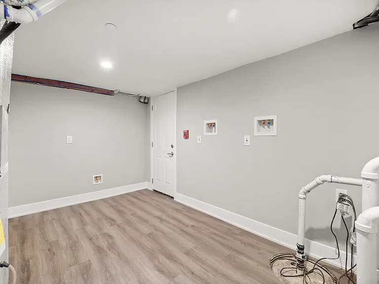 5244 Spruce St #4 — Photo 14