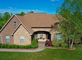 114 Valleyview Ct, Pikeville, KY 41501