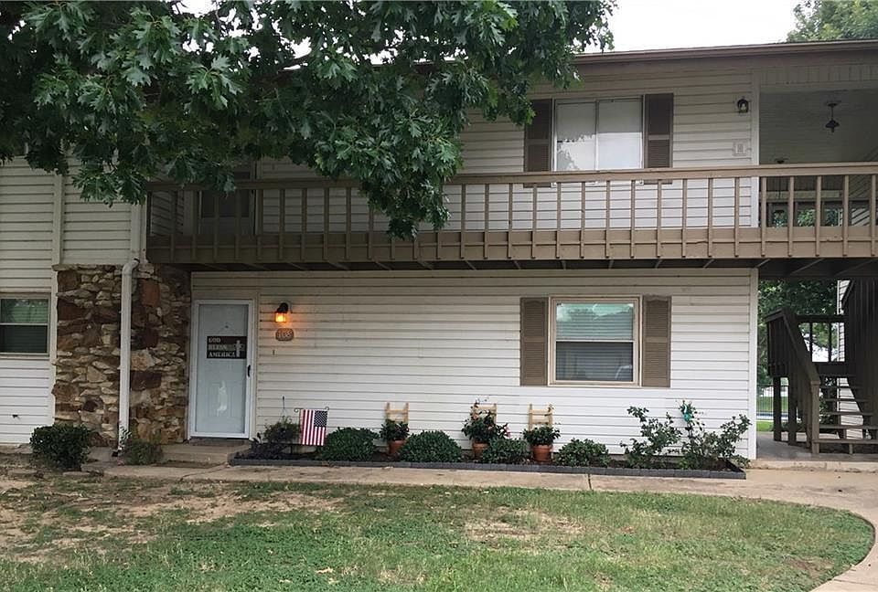 1st image of 109 Harbor Dr Unit 108