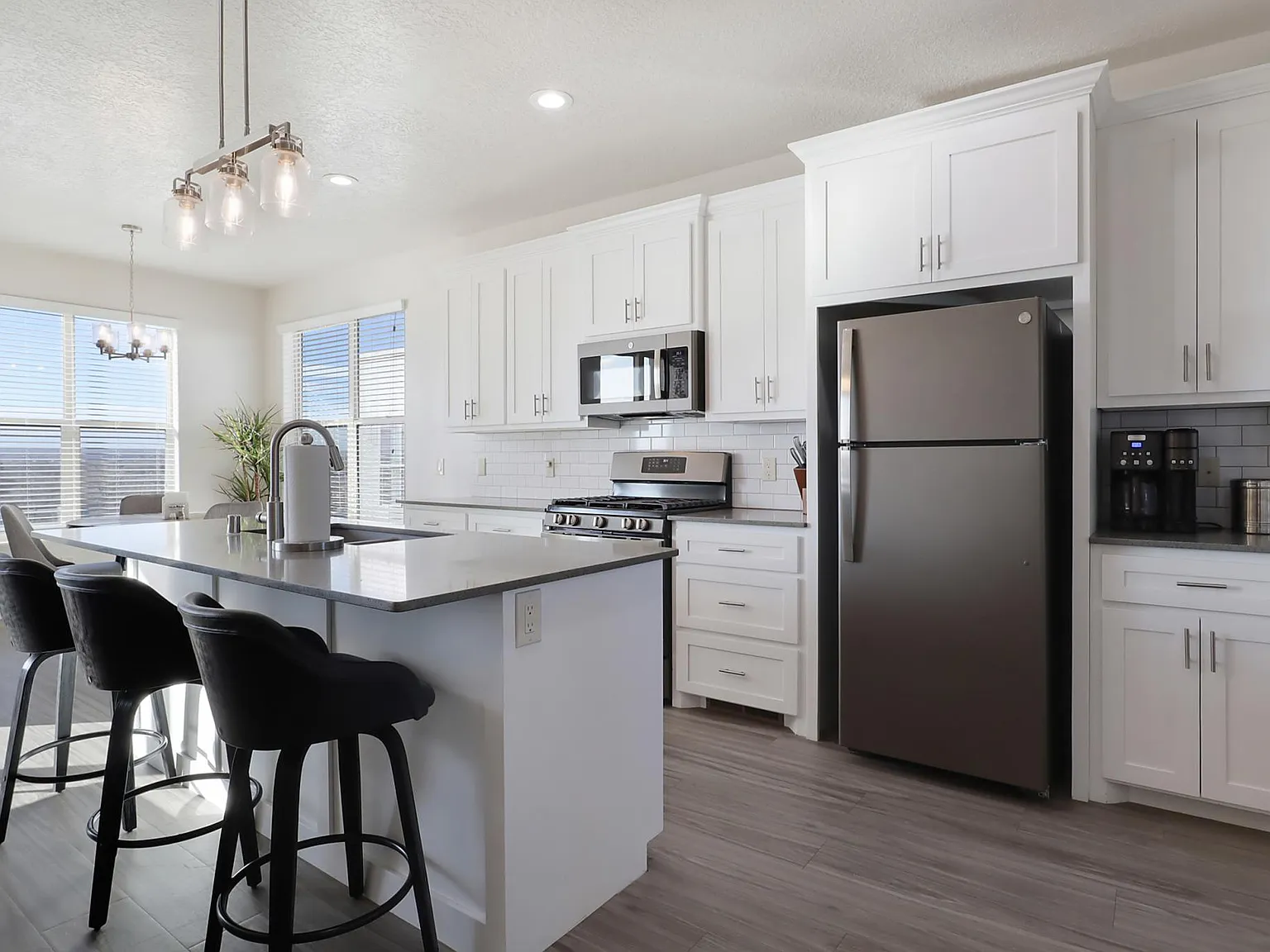 3 bed, 1731 sqft, $2,750 — Photo 4