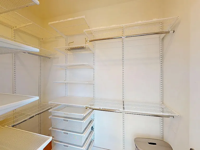 642 Mississippi St — Photo 15