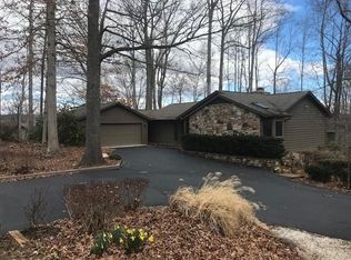 116 Clipper Cir, Moneta, VA 24121