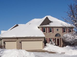 2378 Legacy Dr, Aurora, IL 60502