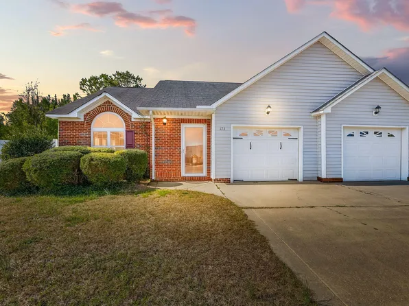 173 Ariel St, Lillington, NC 27546