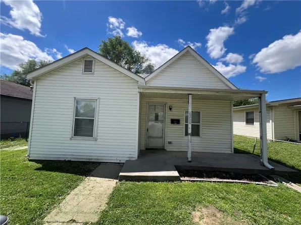 6216 Grant St, Saint Joseph, MO 64504