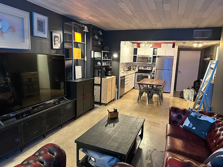 2301 Collins Ave #522 — Photo 6