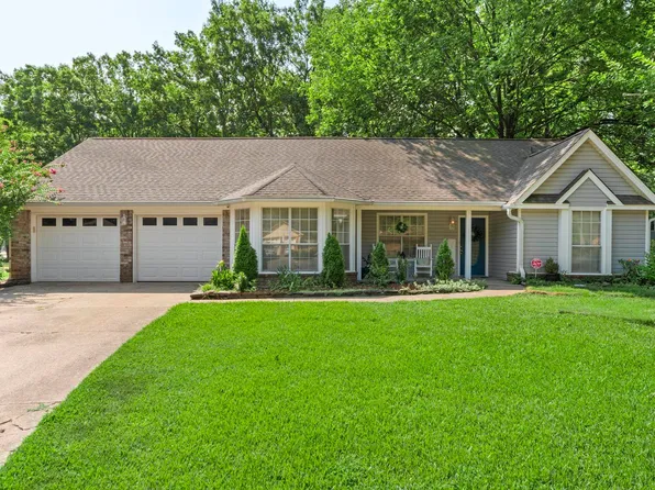 11 Sharondale Ct, Maumelle, AR 72113