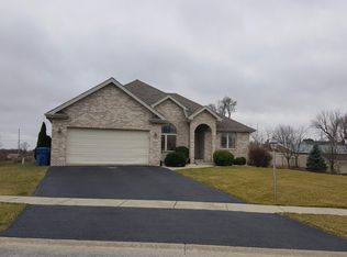 2213 Spring Run Ln, Lowell, IN 46356
