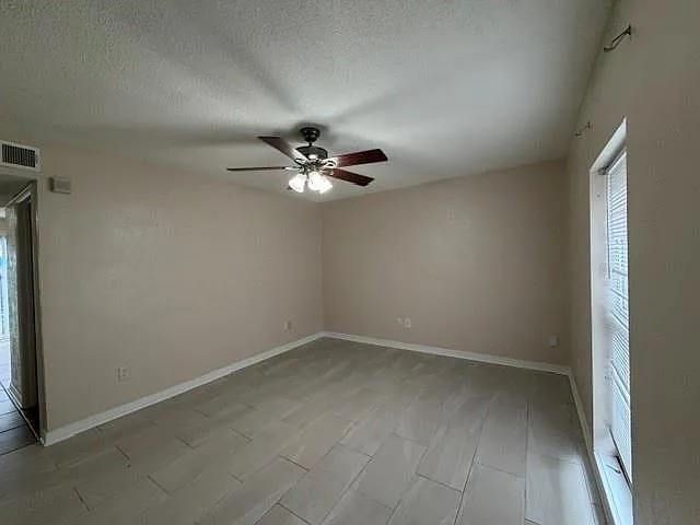 1752 Newport Pl #105 — Photo 10
