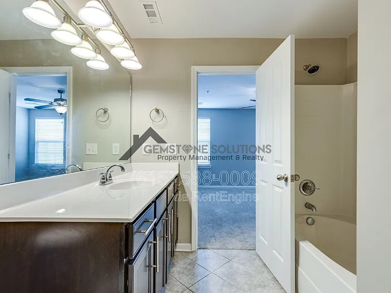 6007 Dupont Cv — Photo 26