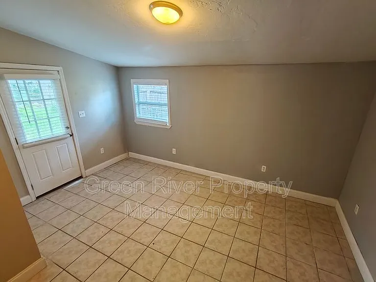 146 Phoenetia Dr — Photo 22