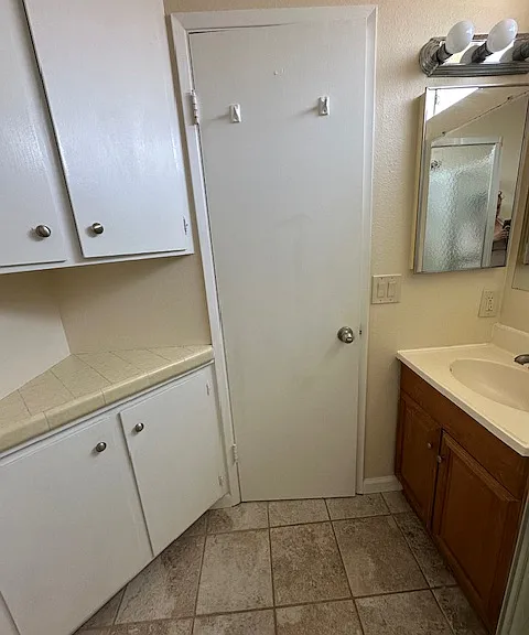 815 Liverpool Ct #C — Photo 9