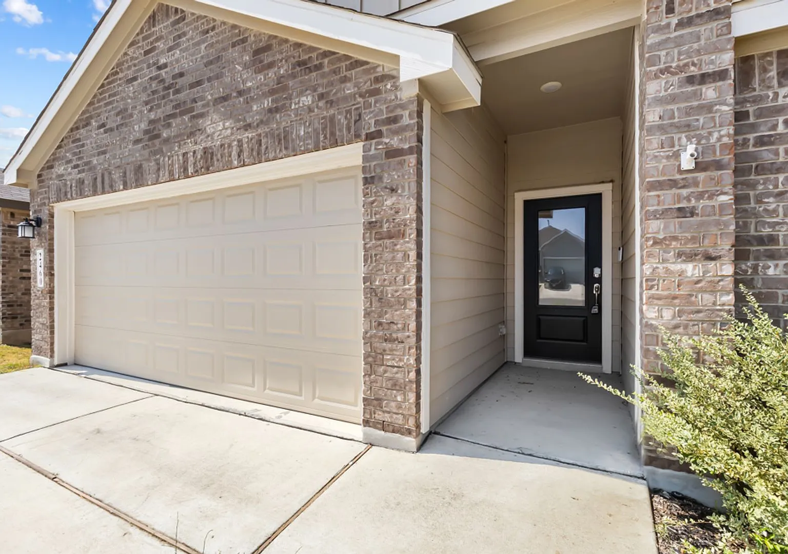 Beautiful Parkside Home with Covered Patio & No Rear Neighbors — Photo 3