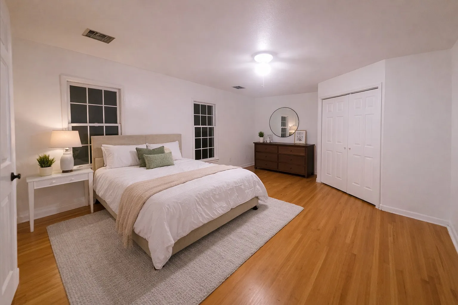 4115 Powelldale Dr - Unit A- room 2 — Photo 3