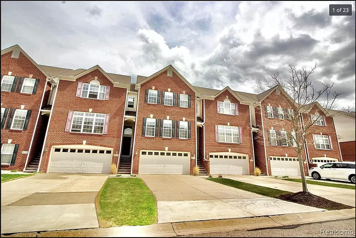 Building Photo - 673 Cherry Orchard Rd #135