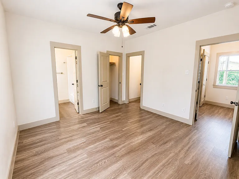 4406 Bennett Ave #A — Photo 29