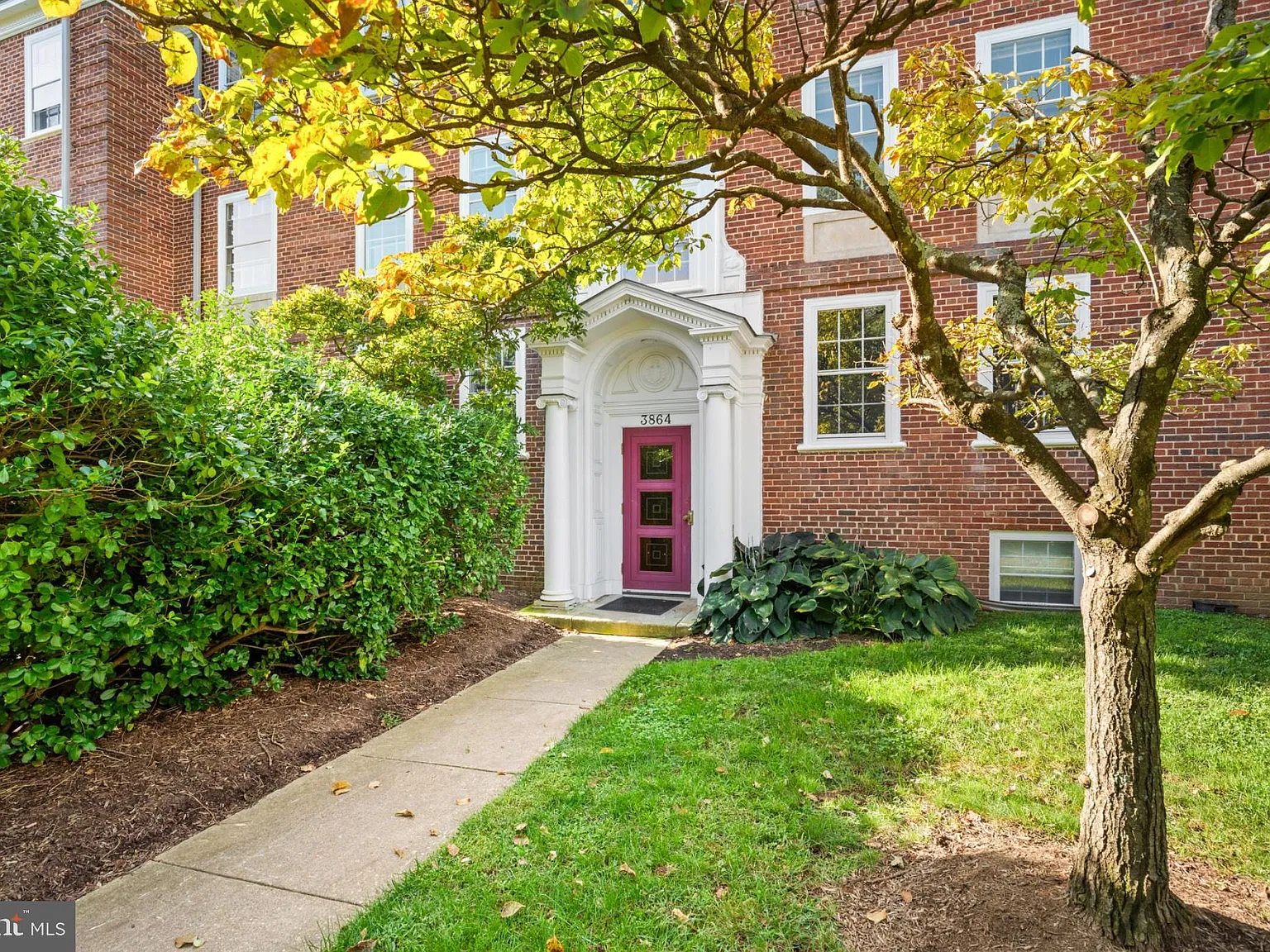 Cleveland Park/Mclean Gardens — Photo 2