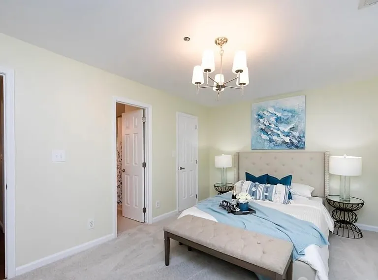 525 N Graham St — Photo 15