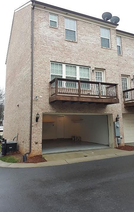 2nd image of 227 N Irwin Ave #A123