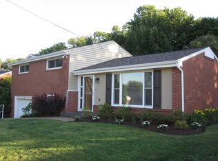 104 Clover Dr, Monaca, PA