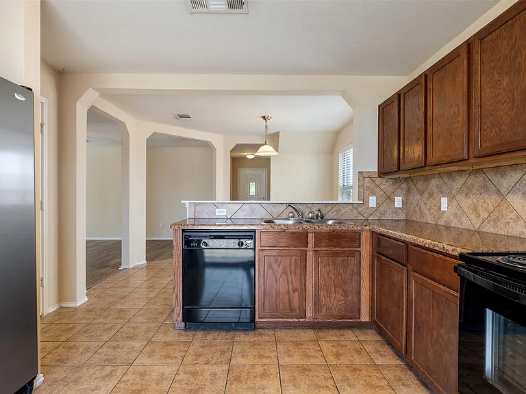 13405 Lismore Ln — Photo 14