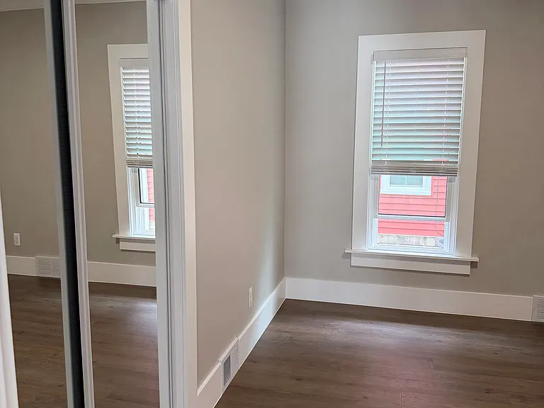 98 Kendrick Ave — Photo 8