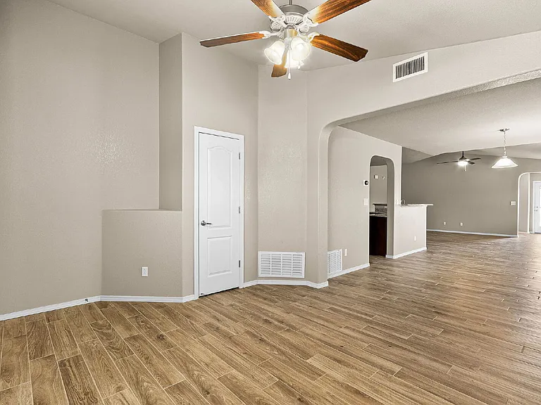 7224 Dust Storm Ln — Photo 4