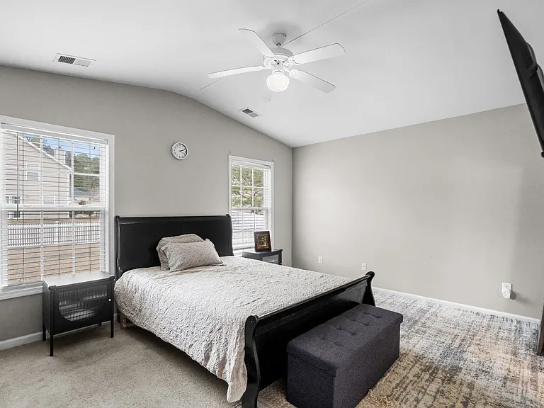 325 Vesta Dr — Photo 20