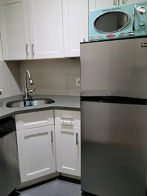 Rented by Chartwell Manhattan Realty | media 12