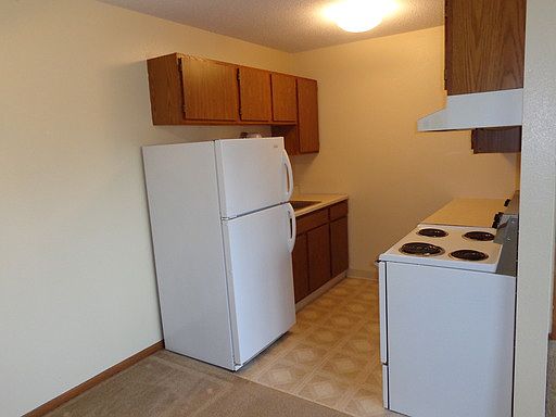 2nd image of 1460 44th St APT 15