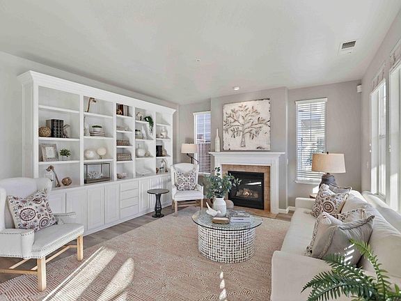 3rd image of 1713 Latigo Ln
