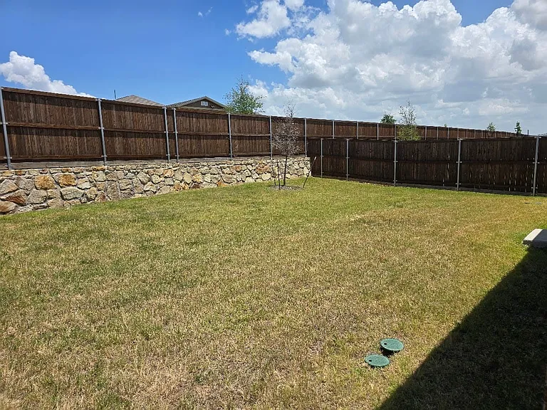 2821 Ozark Cir — Photo 20