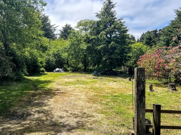 170 Camp One Rd, Yachats, OR 97498