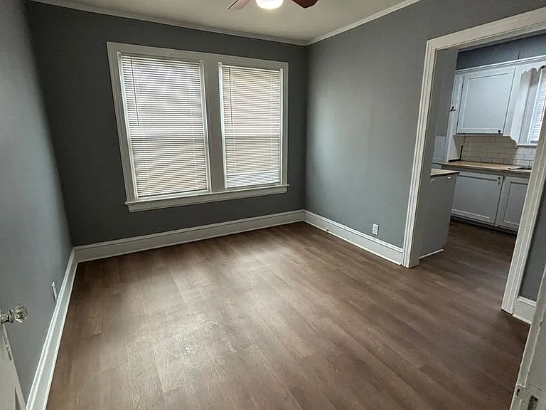 103 E Merrick St — Photo 4