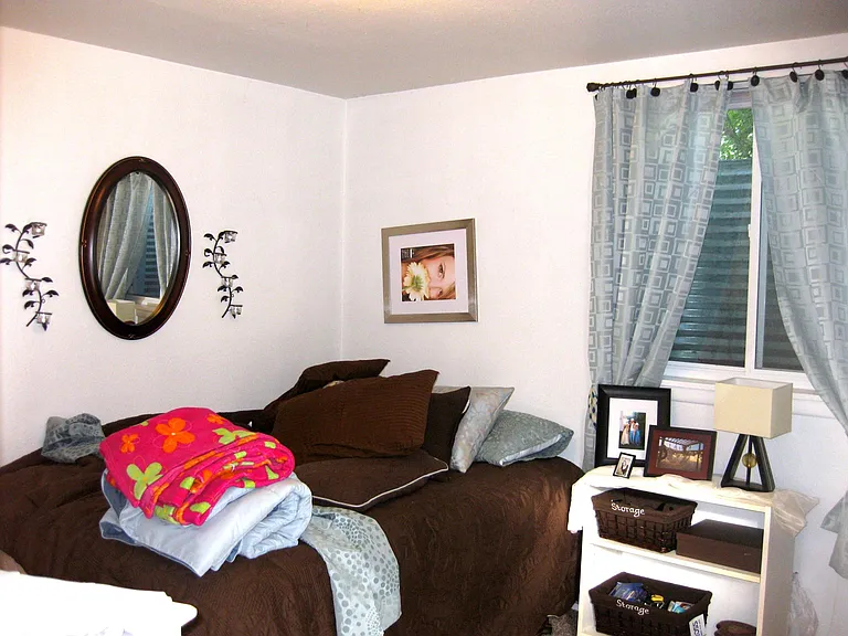1219 S Vermont Ave — Photo 15