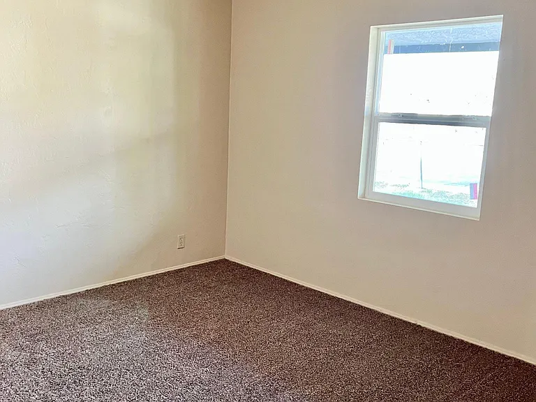 707 Wilson Ave #A — Photo 10