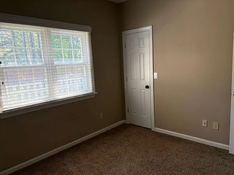 4825 Jones Bridge Woods Dr — Photo 14