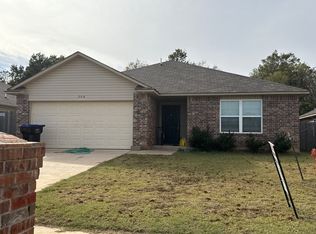 208 Tuscany Cir, Noble, OK 73068