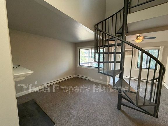 4th image of 4501 Boardwalk Dr Unit P153