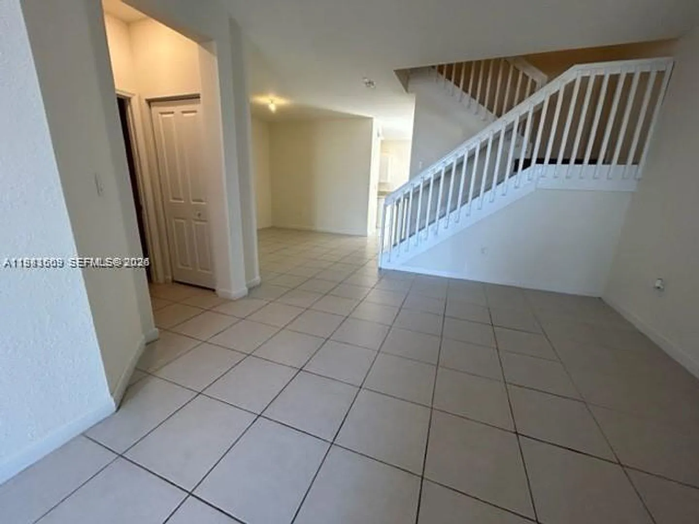 3354 W 112th Street 3354, Hialeah, FL 33018 — Photo 3