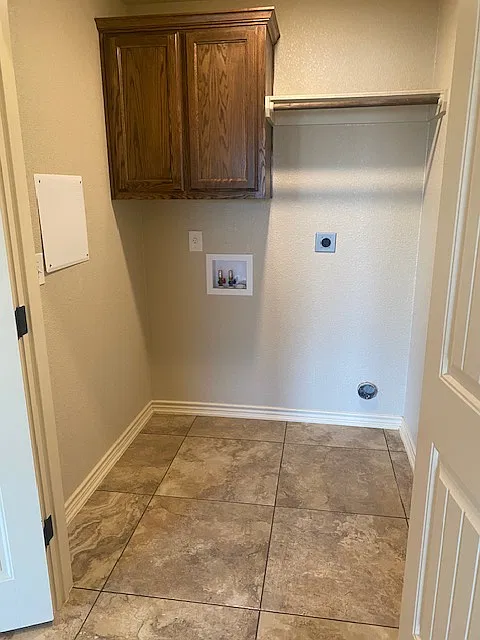 3 bed, 1351 sqft, $1,395 — Photo 3