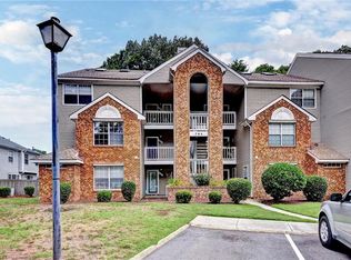784 Windbrook Cir APT 101, Newport News, VA 23602